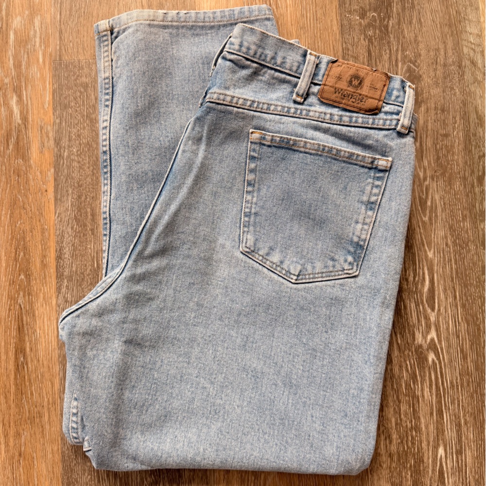Vintage Wrangler Sky Blue Denim Jeans with Leather Patch